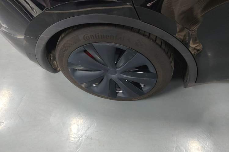 Used Tesla Model Y 2022 Revised Version Rear-Wheel Drive Right Rear Wheel Hub