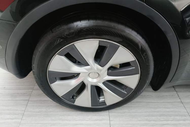 Used Tesla Model Y 2022 Revised Version Rear-Wheel Drive Right Rear Wheel Hub