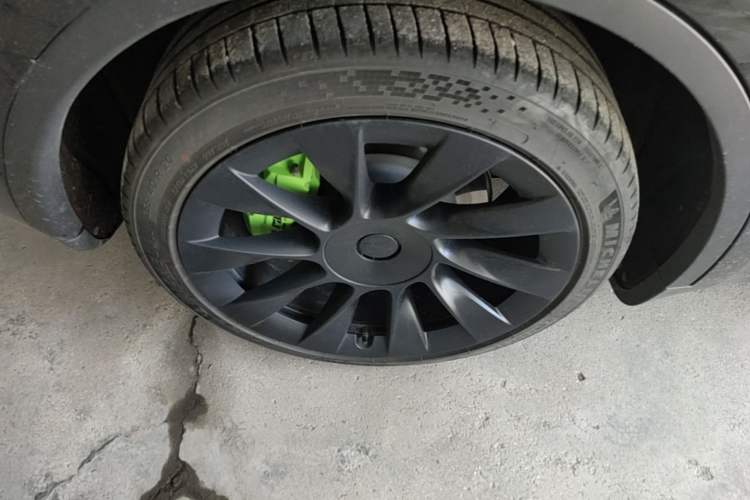 Used Tesla Model Y 2022 Revised Version Rear-Wheel Drive Right Rear Wheel Hub