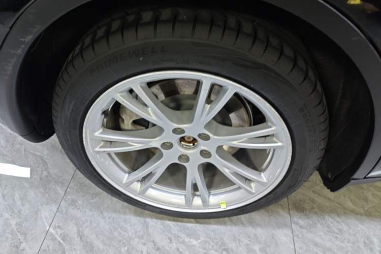 Used Tesla Model Y 2022 Revised Version Rear-Wheel Drive Right Rear Wheel Hub