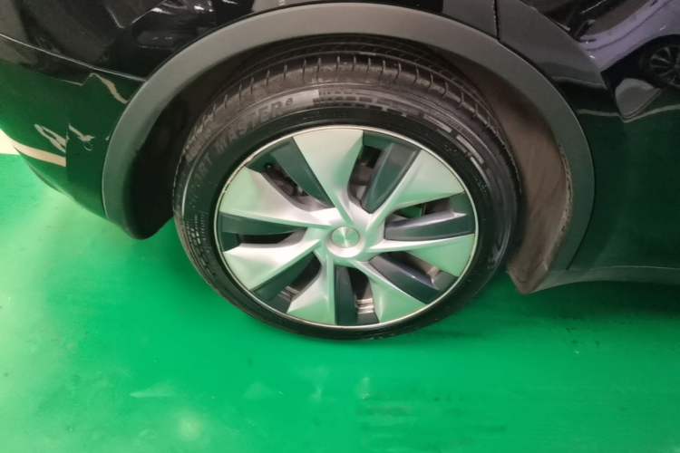 Used Tesla Model Y 2022 Revised Version Rear-Wheel Drive Right Rear Wheel Hub