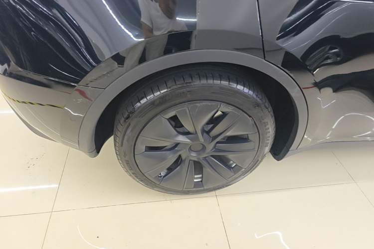 Used Tesla Model Y 2022 Revised Version Rear-Wheel Drive Right Rear Wheel Hub