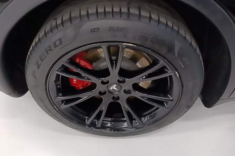 Used Tesla Model Y 2022 Revised Version Rear-Wheel Drive Right Rear Wheel Hub
