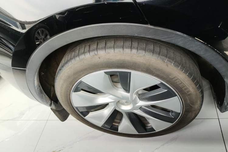 Used Tesla Model Y 2022 Revised Version Rear-Wheel Drive Right Rear Wheel Hub