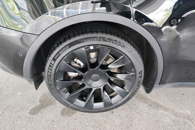 Used Tesla Model Y 2022 Revised Version Rear-Wheel Drive Right Rear Wheel Hub