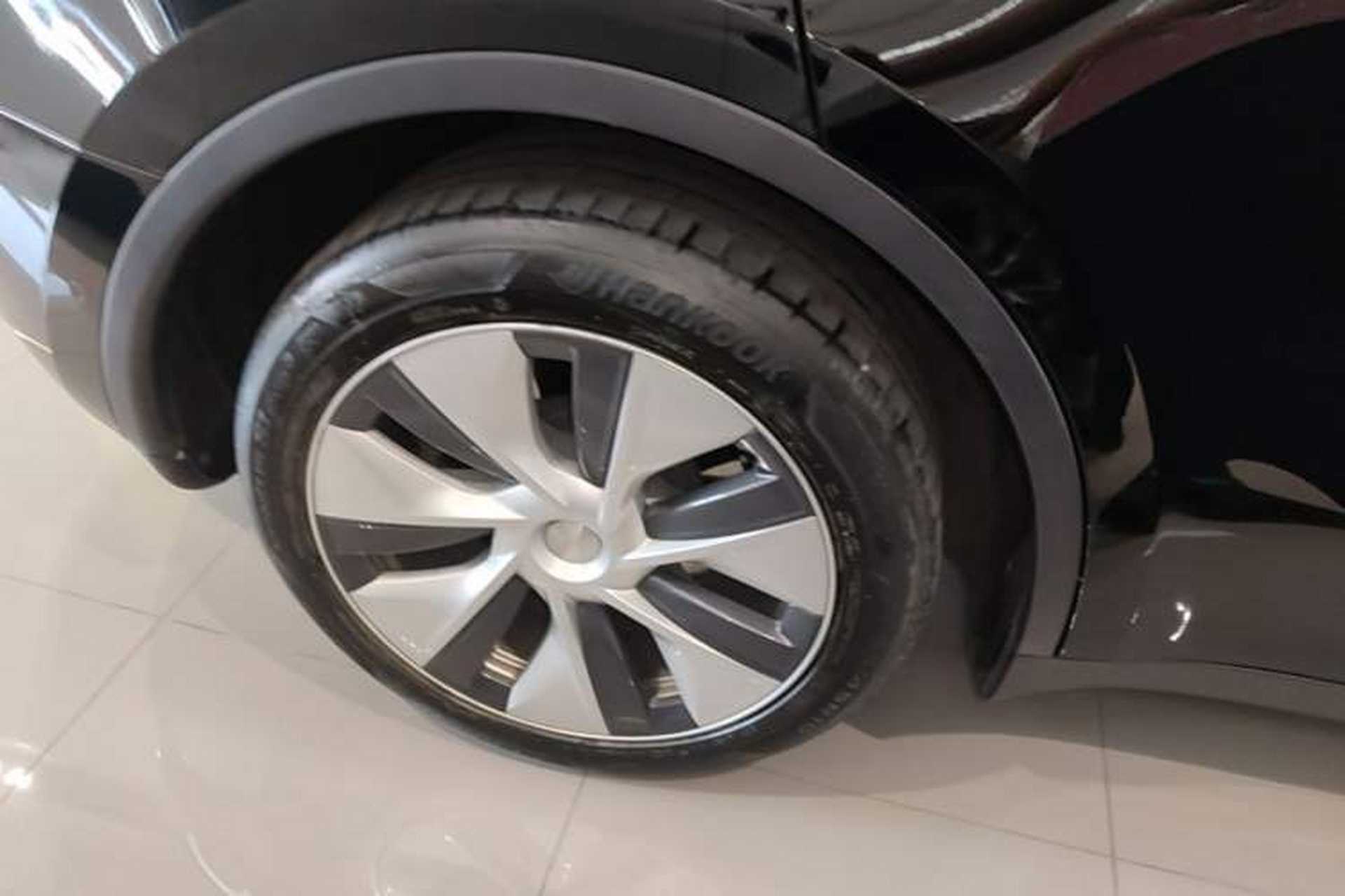 Used Tesla Model Y 2022 Revised Version Long-Range All-Wheel Drive Right Rear Wheel Hub