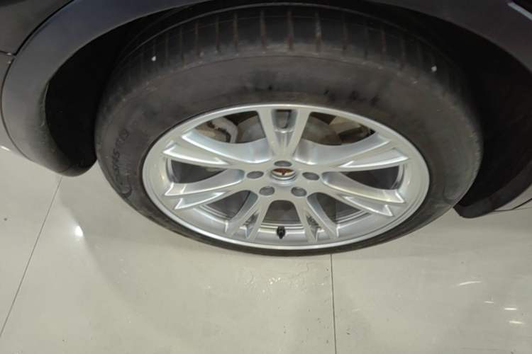 Used Tesla Model Y 2022 Revised Version Rear-Wheel Drive Right Rear Wheel Hub