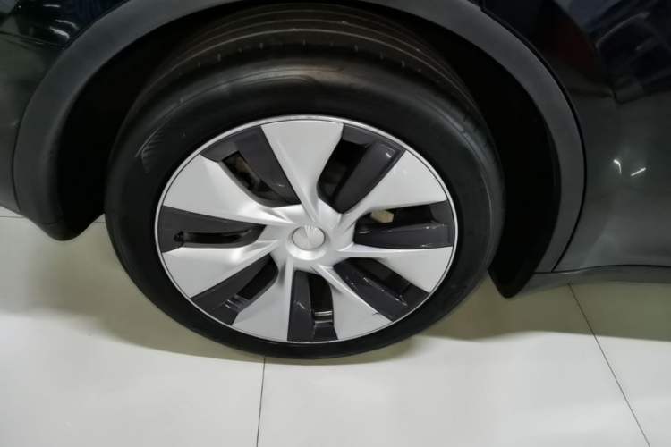 Used Tesla Model Y 2022 Revised Version Rear-Wheel Drive Right Rear Wheel Hub