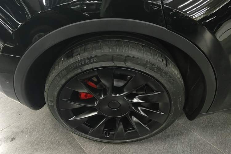 Used Tesla Model Y 2022 Revised Version Rear-Wheel Drive Right Rear Wheel Hub