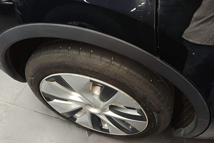 Used Tesla Model Y 2022 Revised Version Rear-Wheel Drive Right Rear Wheel Hub
