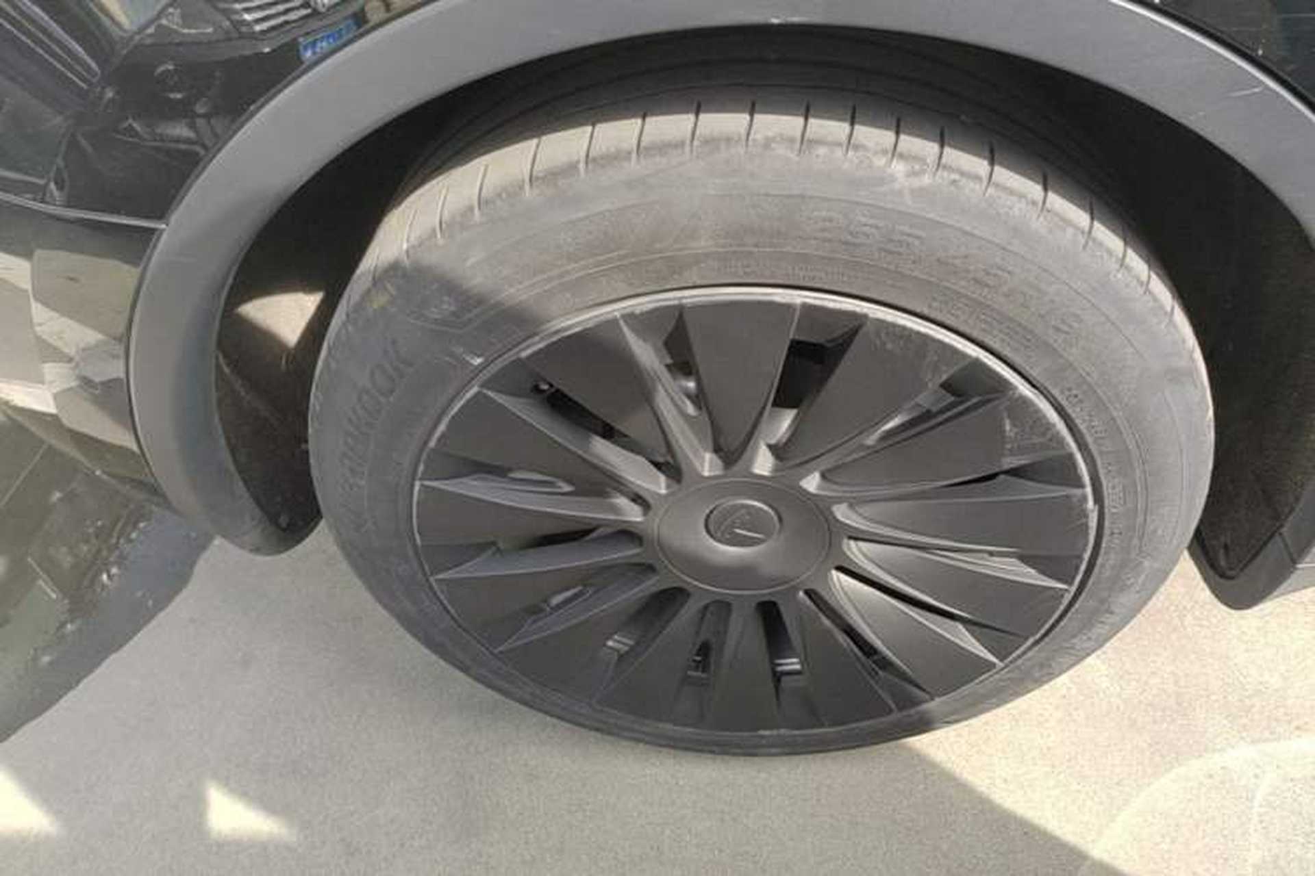 Used Tesla Model Y 2022 Revised Version Rear-Wheel Drive Right Rear Wheel Hub