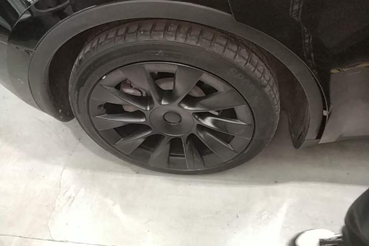 Used Tesla Model Y 2022 Revised Version Rear-Wheel Drive Right Rear Wheel Hub