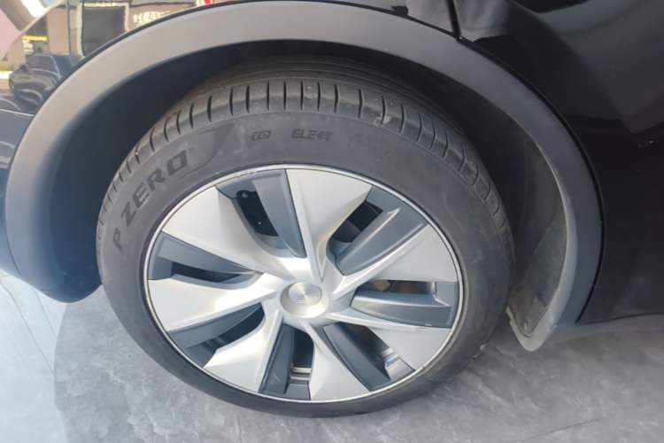 Used Tesla Model Y 2022 Revised Version Rear-Wheel Drive Right Rear Wheel Hub