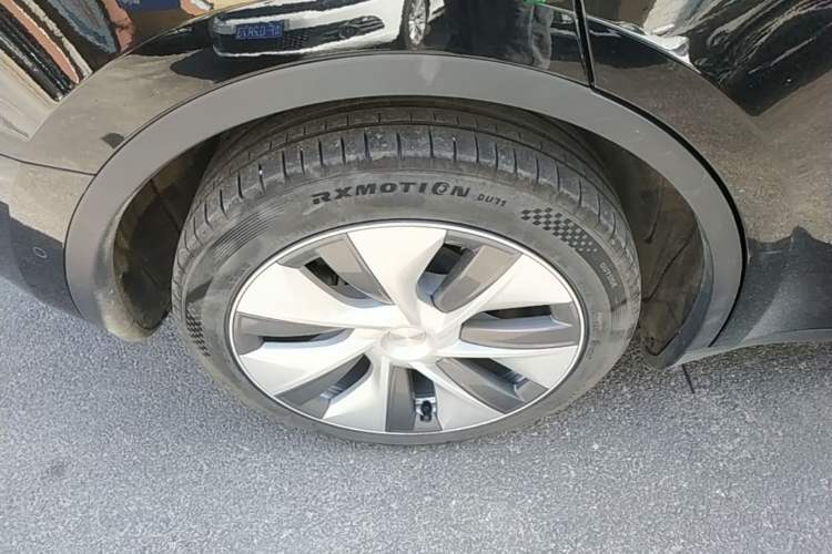 Used Tesla Model Y 2022 Revised Version Rear-Wheel Drive Right Rear Wheel Hub