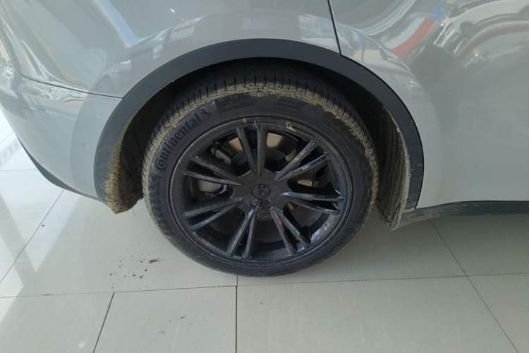 Used Tesla Model Y 2022 Revised Version Rear-Wheel Drive Right Rear Wheel Hub