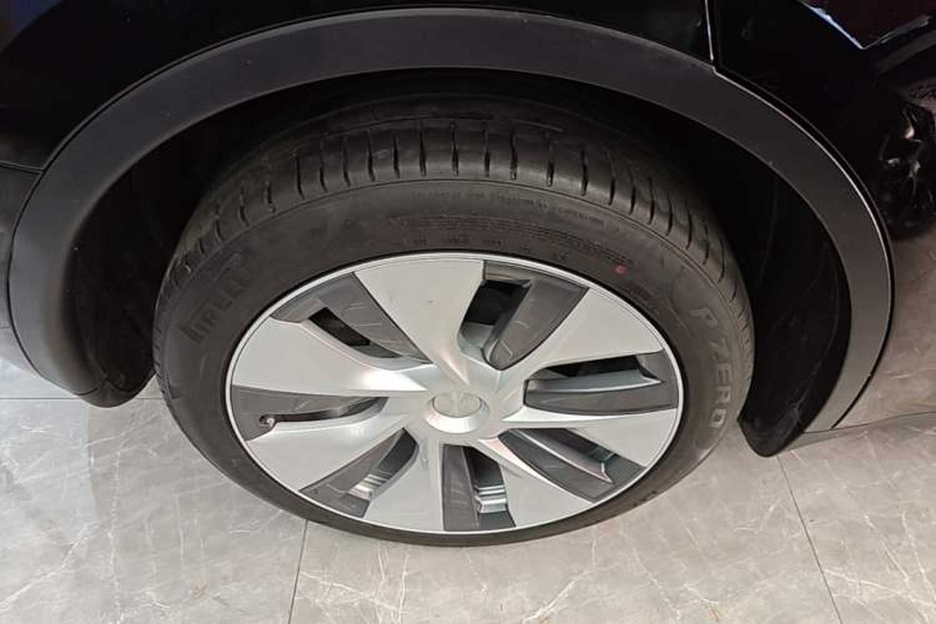Used Tesla Model Y 2022 Revised Version Rear-Wheel Drive Right Rear Wheel Hub