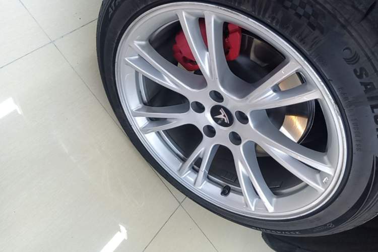 Used Tesla Model Y 2022 Revised Version Rear-Wheel Drive Right Rear Wheel Hub