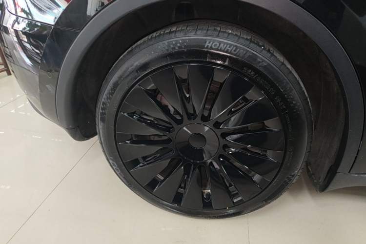 Used Tesla Model Y 2022 Revised Version Rear-Wheel Drive Right Rear Wheel Hub