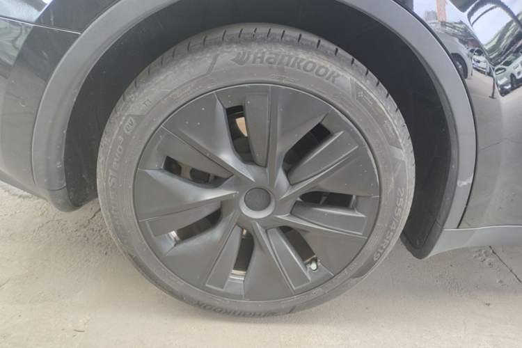 Used Tesla Model Y 2022 Revised Version Rear-Wheel Drive Right Rear Wheel Hub