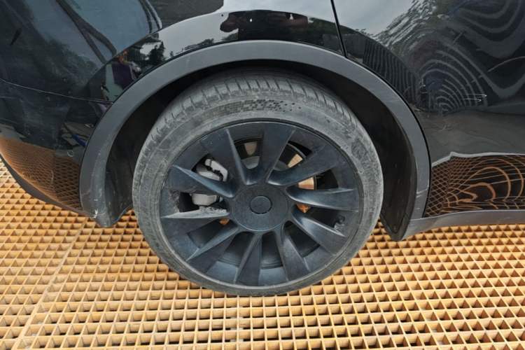 Used Tesla Model Y 2022 Revised Version Rear-Wheel Drive Right Rear Wheel Hub