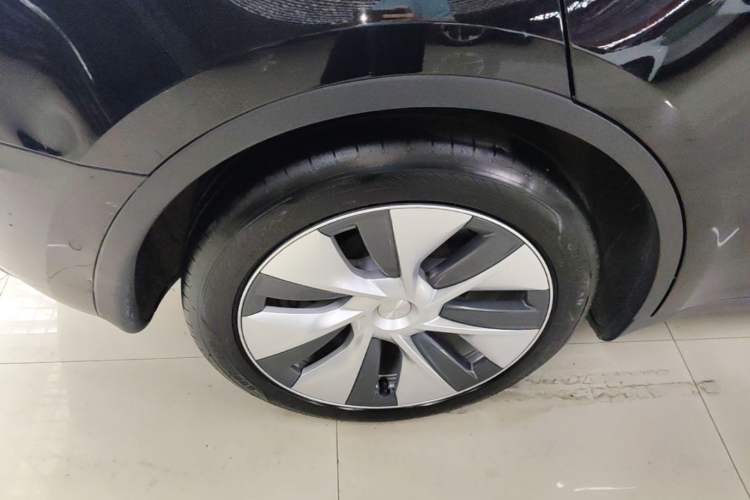 Used Tesla Model Y 2022 Revised Version Rear-Wheel Drive Right Rear Wheel Hub