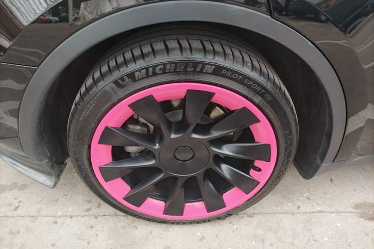 Used Tesla Model Y 2022 Revised Version Rear-Wheel Drive Right Rear Wheel Hub