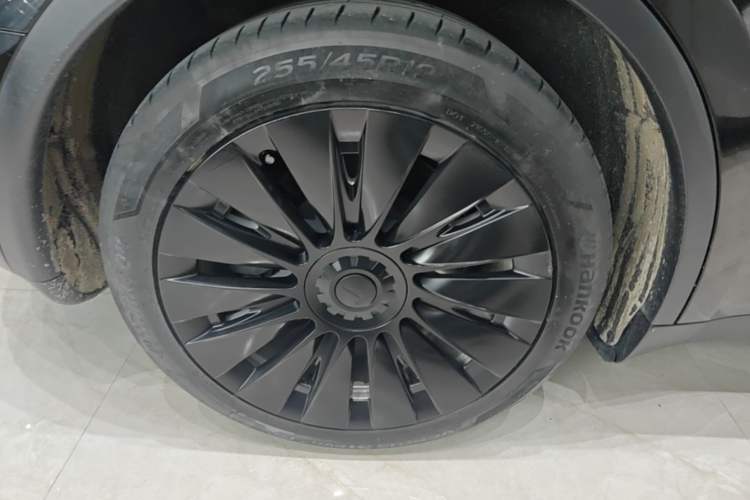 Used Tesla Model Y 2022 Revised Version Rear-Wheel Drive Right Rear Wheel Hub