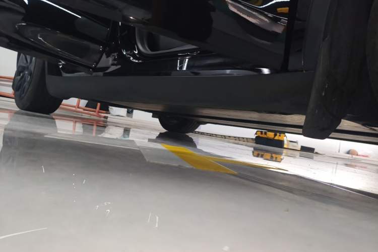 Used Tesla Model Y 2022 Revised Version Rear-Wheel Drive Right Side Sill
