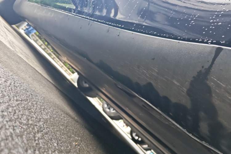 Used Tesla Model Y 2022 Revised Version Rear-Wheel Drive Right Side Sill