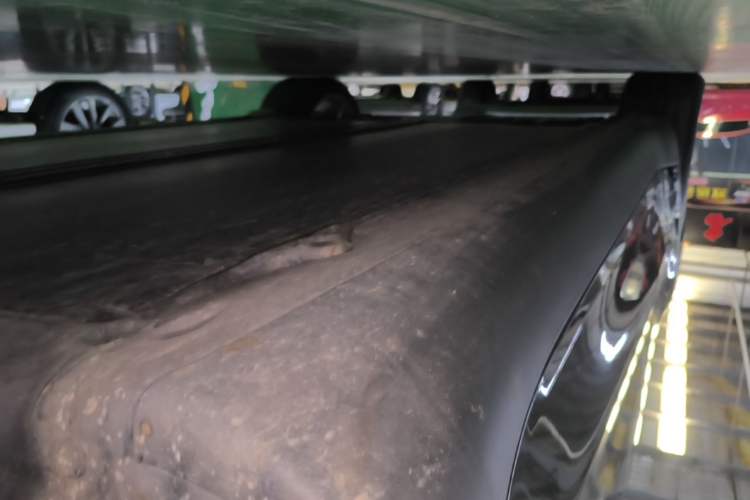 Used Tesla Model Y 2022 Revised Version Rear-Wheel Drive Right Side Sill
