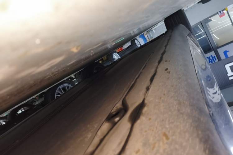 Used Tesla Model Y 2022 Revised Version Rear-Wheel Drive Right Side Sill