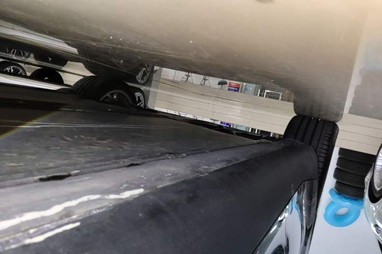 Used Tesla Model Y 2022 Revised Version Rear-Wheel Drive Right Side Sill