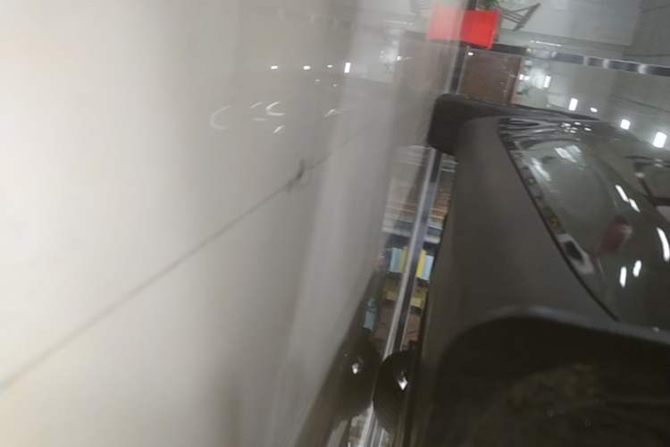 Used Tesla Model Y 2022 Rear-Wheel-Drive Version Right Side Sill