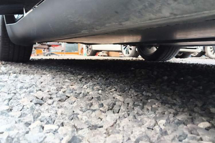 Used Tesla Model Y 2022 Revised Version Long-Range All-Wheel Drive Right Side Sill