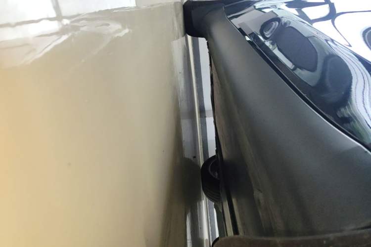 Used Tesla Model Y 2022 Revised Version Rear-Wheel Drive Right Side Sill