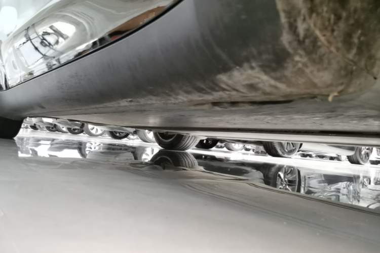 Used Tesla Model Y 2022 Revised Version Rear-Wheel Drive Right Side Sill