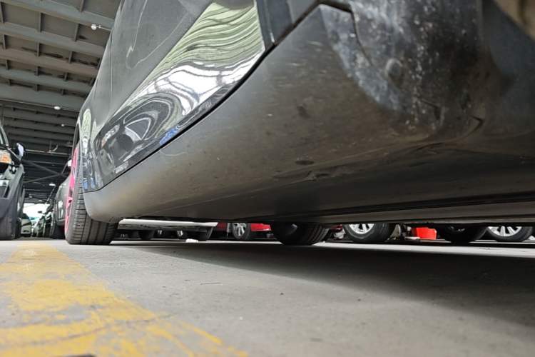 Used Tesla Model Y 2022 Revised Version Rear-Wheel Drive Right Side Sill