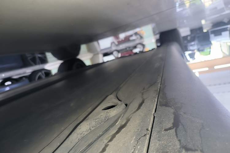 Used Tesla Model Y 2022 Revised Version Rear-Wheel Drive Right Side Sill
