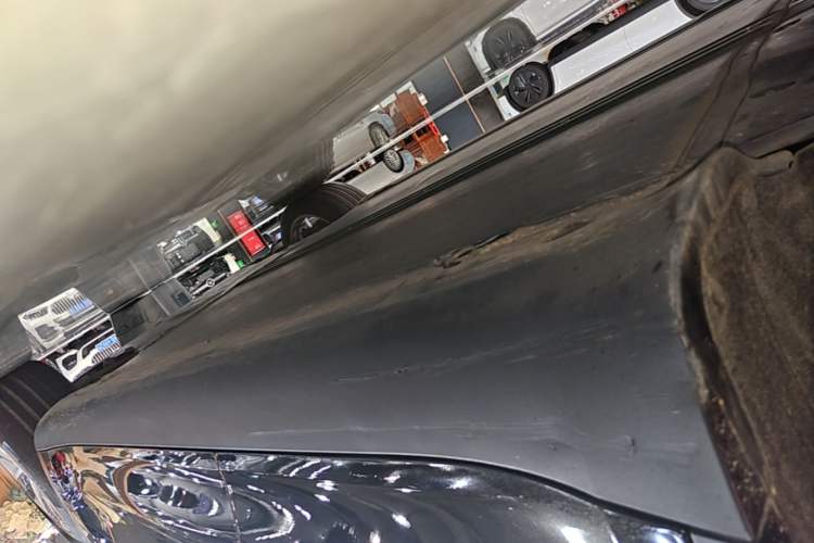 Used Tesla Model Y 2022 Revised Version Rear-Wheel Drive Right Side Sill