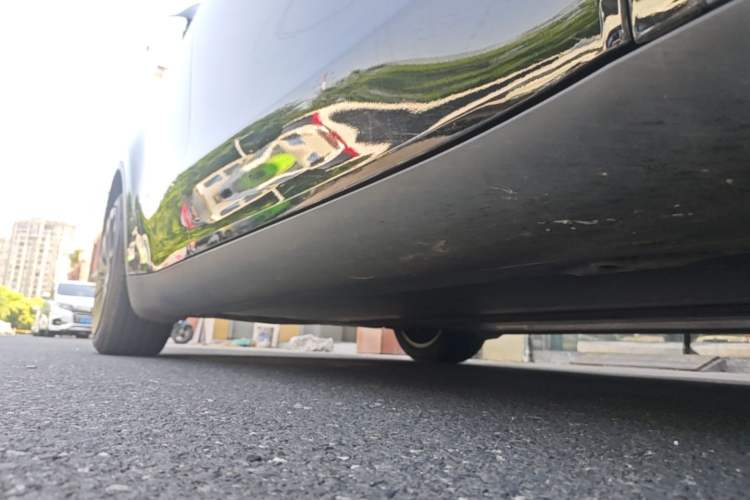 Used Tesla Model Y 2022 Revised Version Rear-Wheel Drive Right Side Sill
