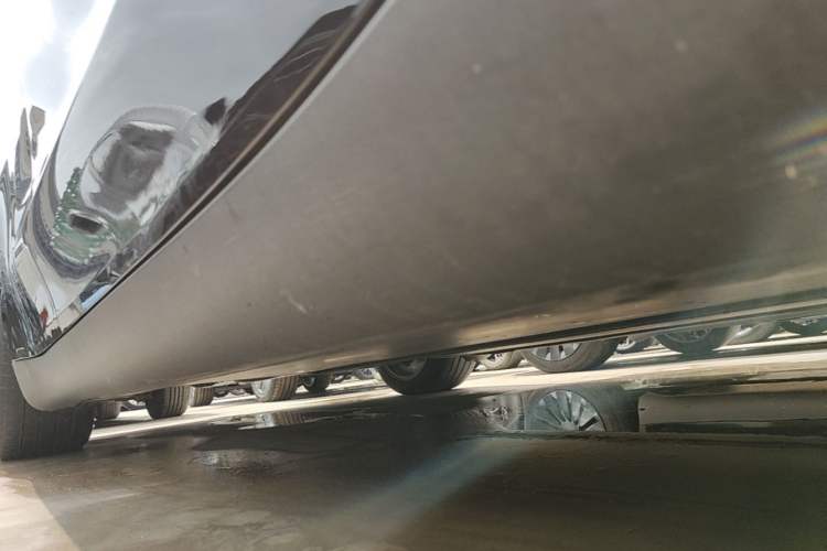 Used Tesla Model Y 2022 Revised Version Rear-Wheel Drive Right Side Sill