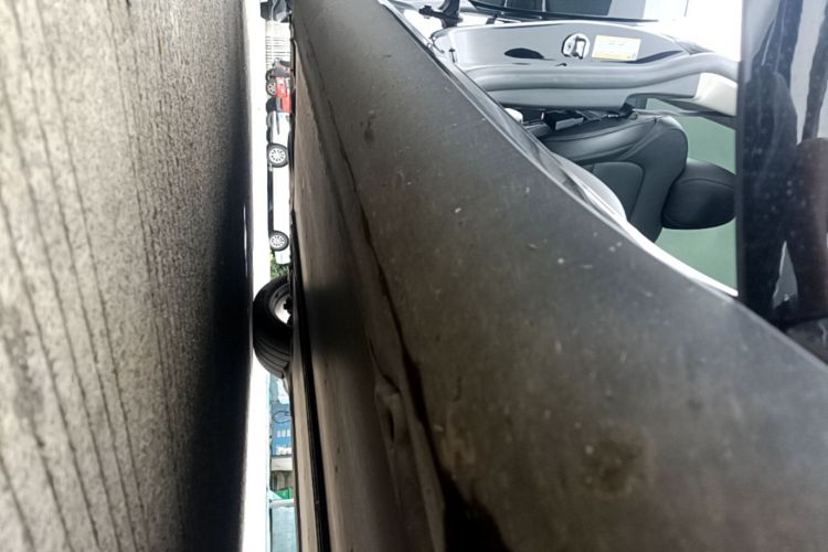 Used Tesla Model Y 2022 Revised Version Rear-Wheel Drive Right Side Sill