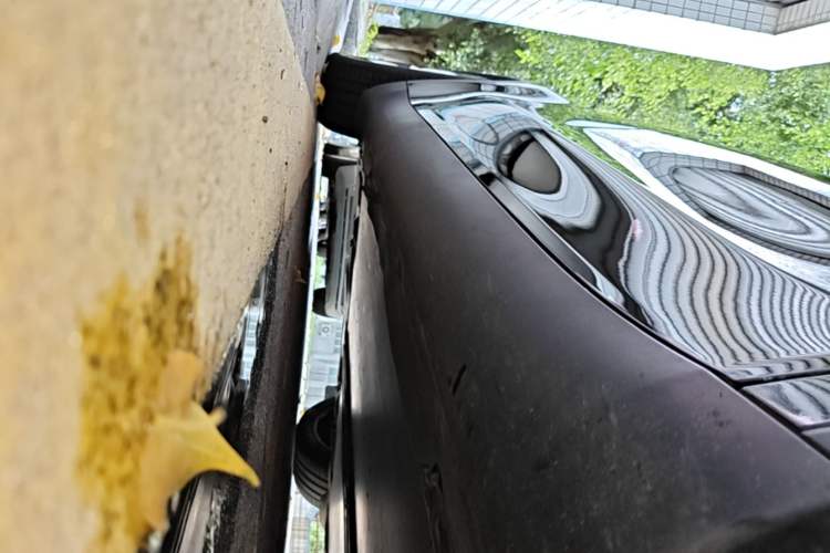 Used Tesla Model Y 2022 Revised Version Rear-Wheel Drive Right Side Sill