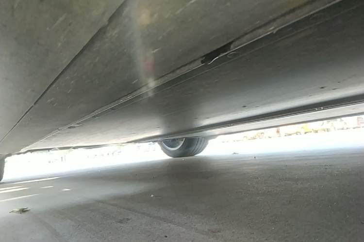 Used Tesla Model Y 2022 Revised Version Rear-Wheel Drive Right Side Sill