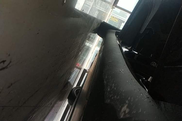 Used Tesla Model Y 2022 Revised Version Rear-Wheel Drive Right Side Sill