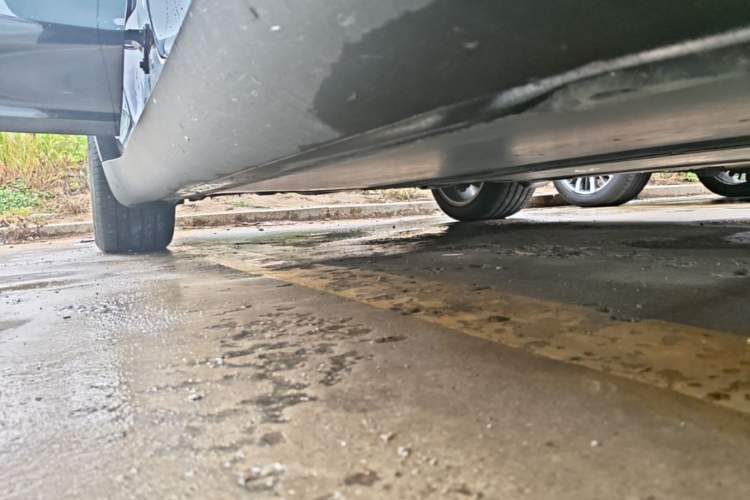 Used Tesla Model Y 2022 Revised Version Long-Range All-Wheel Drive Right Side Sill