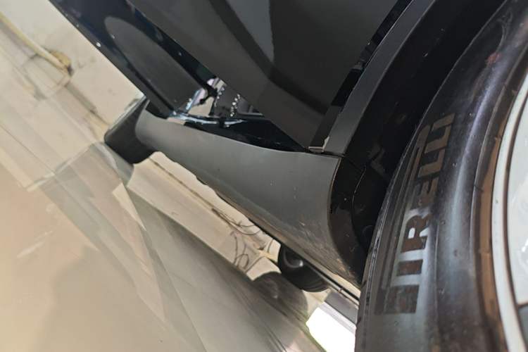 Used Tesla Model Y 2022 Revised Version Rear-Wheel Drive Right Side Sill