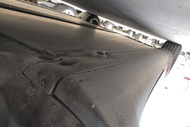 Used Tesla Model Y 2022 Revised Version Rear-Wheel Drive Right Side Sill
