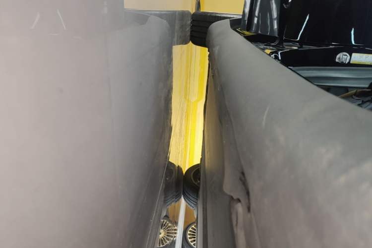 Used Tesla Model Y 2022 Revised Version Rear-Wheel Drive Right Side Sill