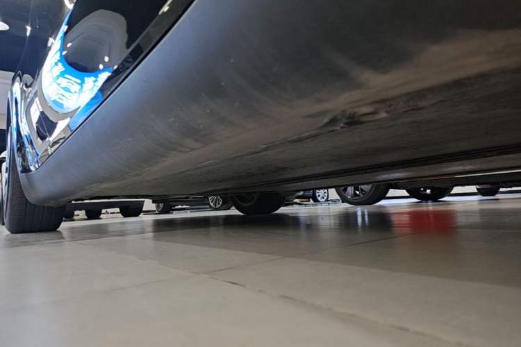 Used Tesla Model Y 2022 Revised Version Rear-Wheel Drive Right Side Sill